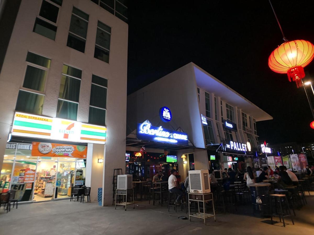 Maritime Suites By Comfy George Town  Kültér fotó